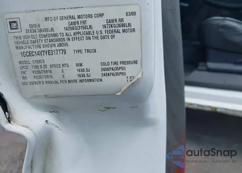 2000 Chevrolet Silverado 1500 C1500 from USA, damaged, VIN 1GCEC14V7YE317779